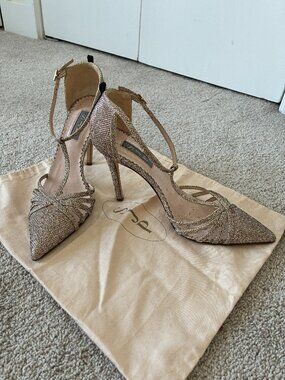 SJP by Sarah Jessica Parker Gold T-Strap Pumps Stiletto Heel 38